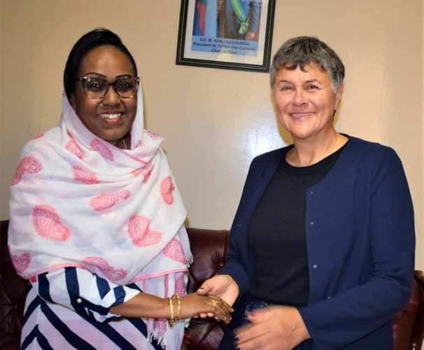 Coopération sanitaire France-Comores Dominique Voynet reçue par la ministre de la santé